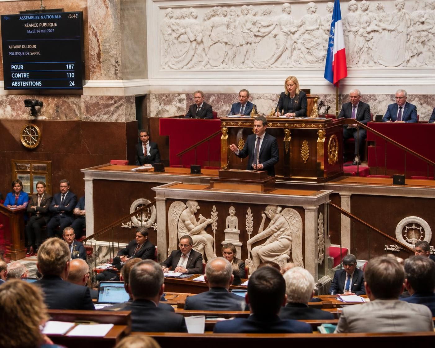 découvrez les nouvelles règles des franchises médicales avec un seuil annuel plafonné à 140 euros, impactant les remboursements et les dépenses de santé.