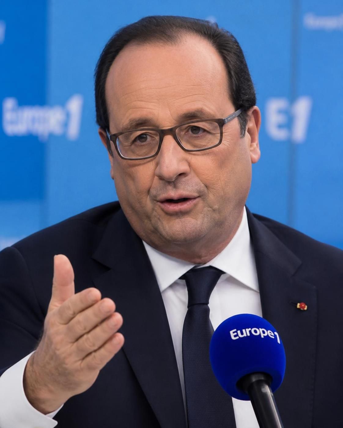 françois hollande appelle à une unité retrouvée en vue de l’élection présidentielle de 2027, soulignant l'importance de la cohésion après la primaire.